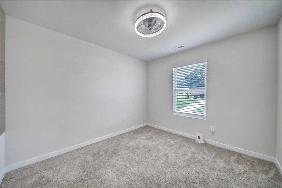 635 Synclaire Pl - Photo 7 of 25