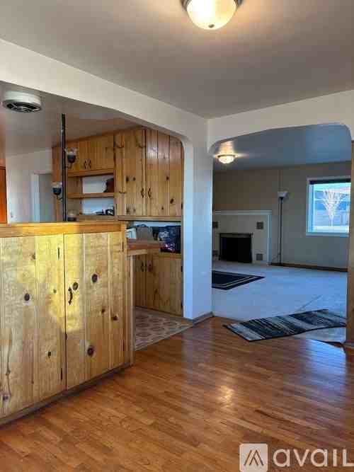 501 W Grandview Ave