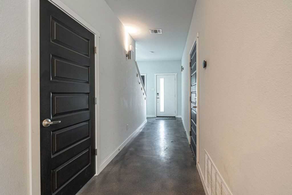 812 N Gevers St - Photo 2 of 28