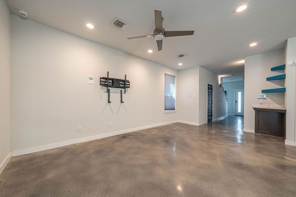812 N Gevers St - Photo 5 of 28