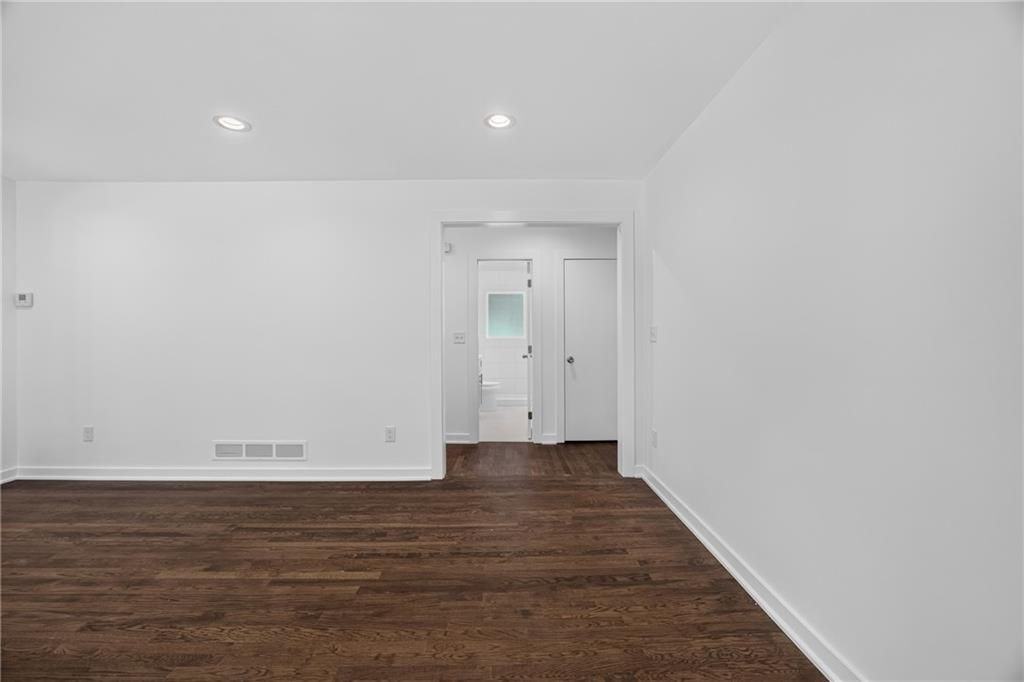 700 Ferris St Sw - Photo 4 of 26