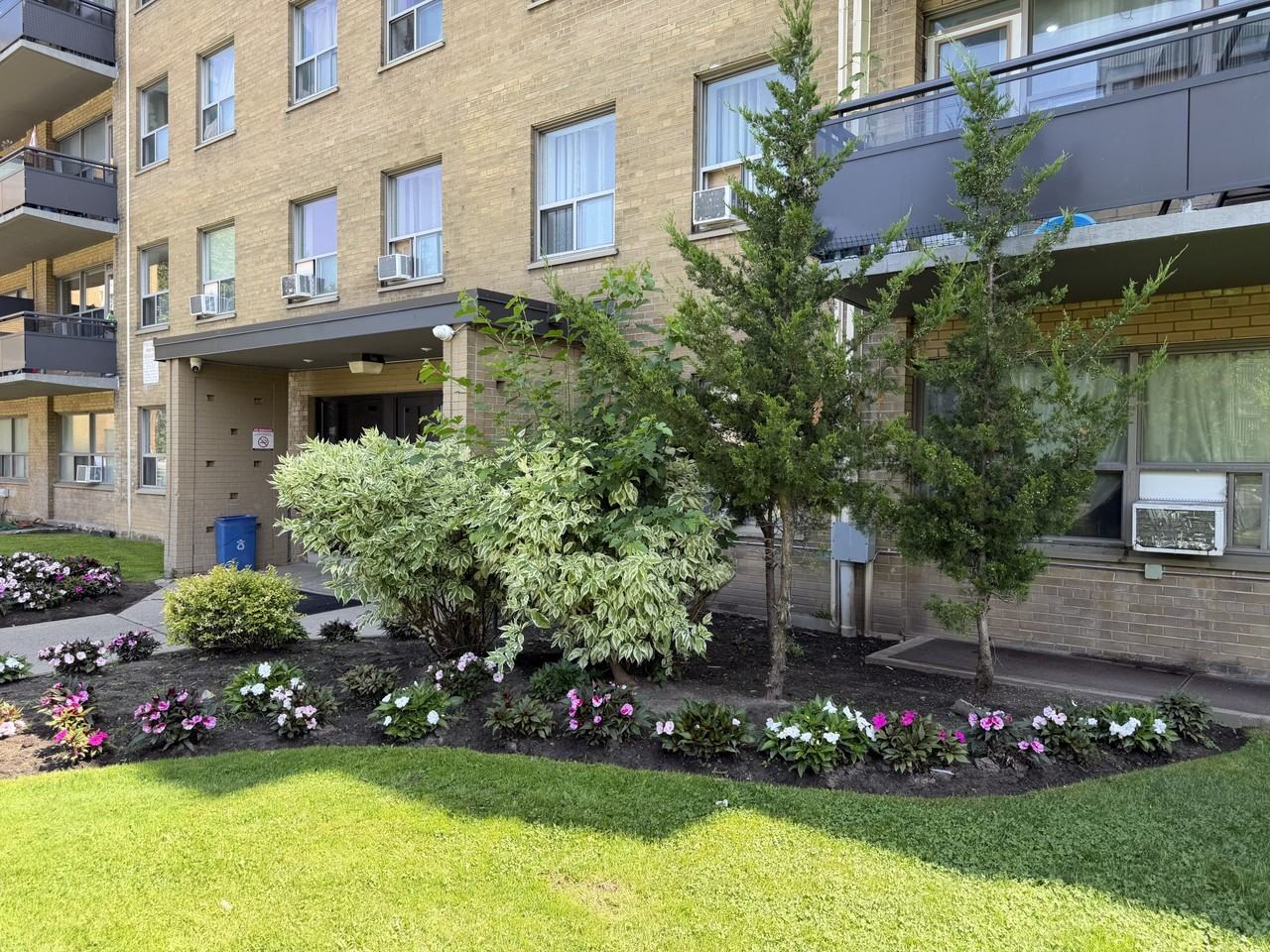 45 Greencrest Circuit - Photo 2 of 23
