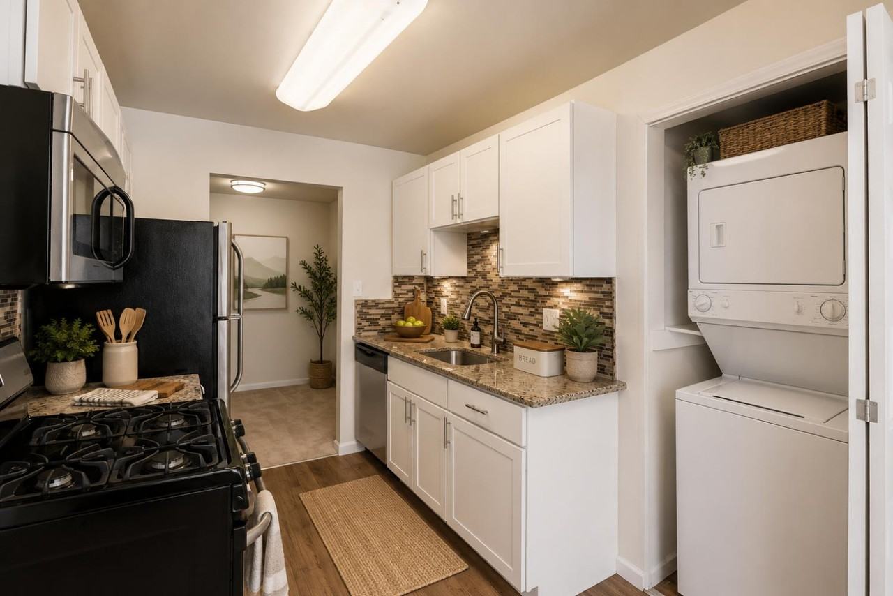 Chesapeake Glen Apartment Homes - Photo 4 of 26
