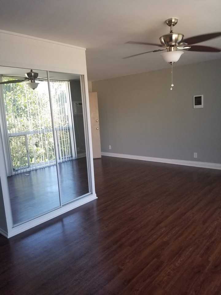 Nightingale Apartments - Photo 6 of 16