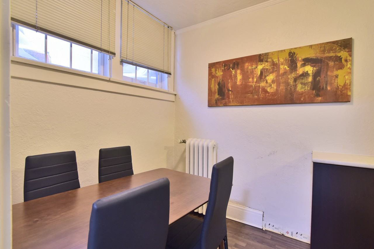 935 Jervis Street #18 - Photo 7 of 19