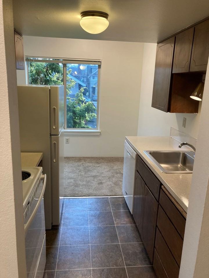 L&P - Photo 3 of 16
