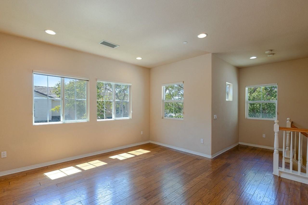 3036 Moss Landing Blvd - Photo 3 of 25