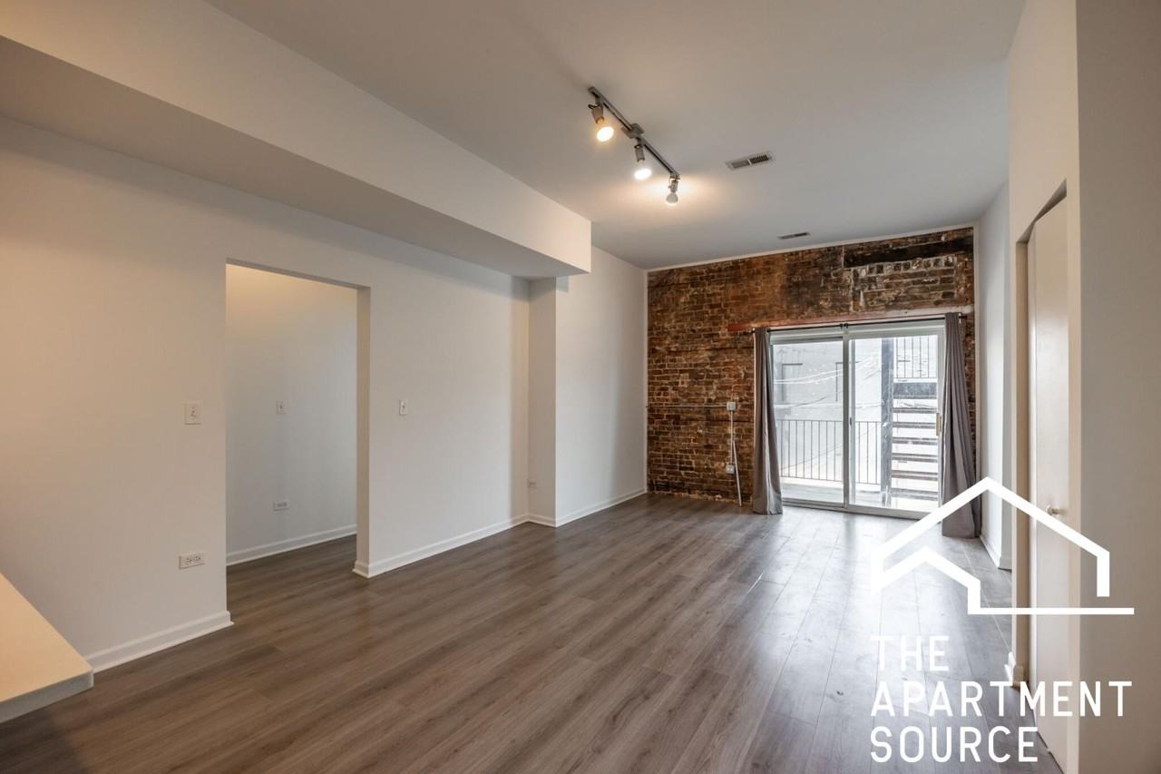 2022 S Throop St #2W - Photo 3 of 20