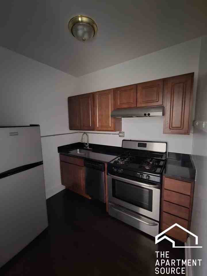 1333 W Birchwood Ave #100 - Photo 3 of 18