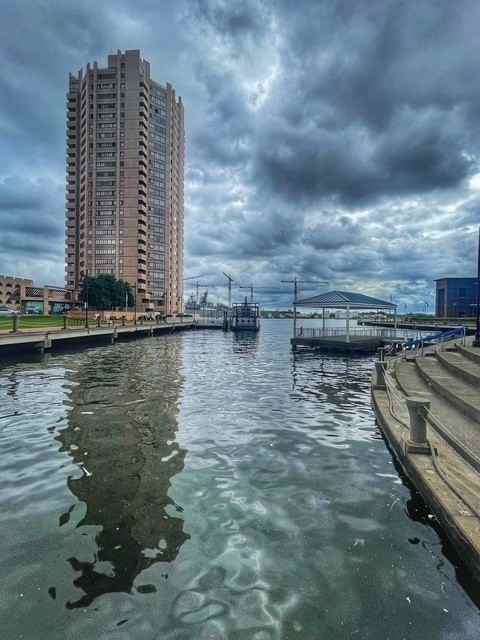 Harbor Tower Apartments - Photo 2 of 38