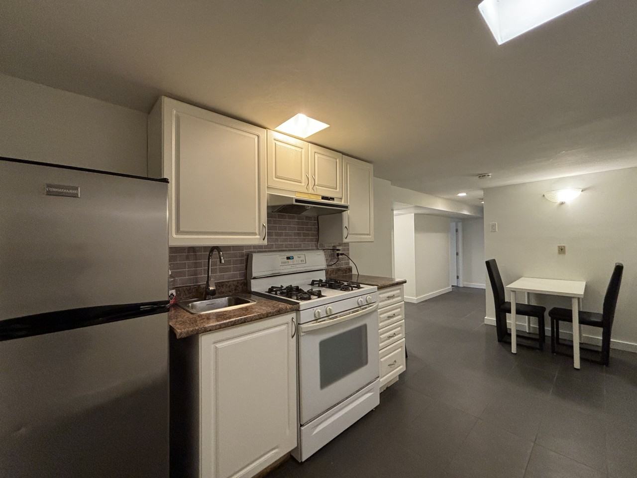 6819 Linden Ave - Photo 2 of 26