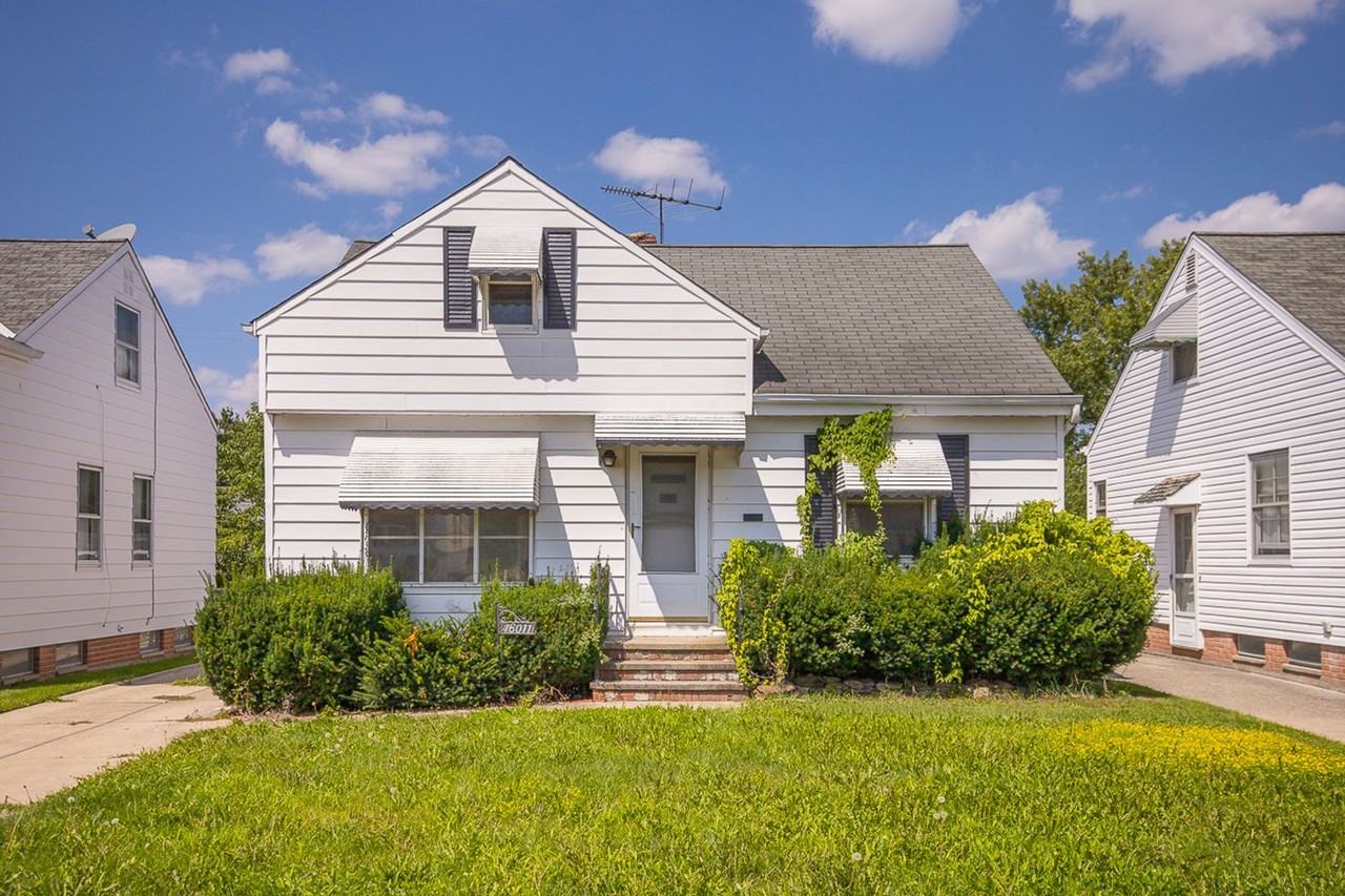 16011 Maplewood Ave - Photo 3 of 28