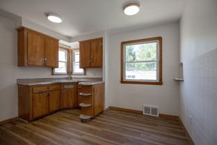 16011 Maplewood Ave - Photo 1 of 1