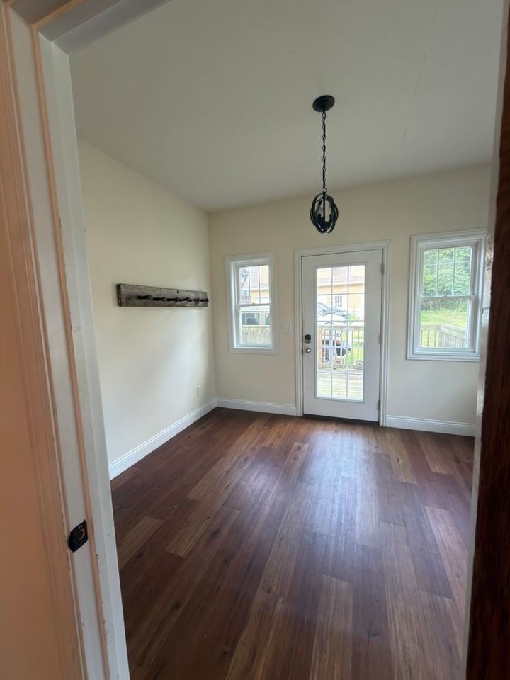 309 E Wylie St - Photo 5 of 33