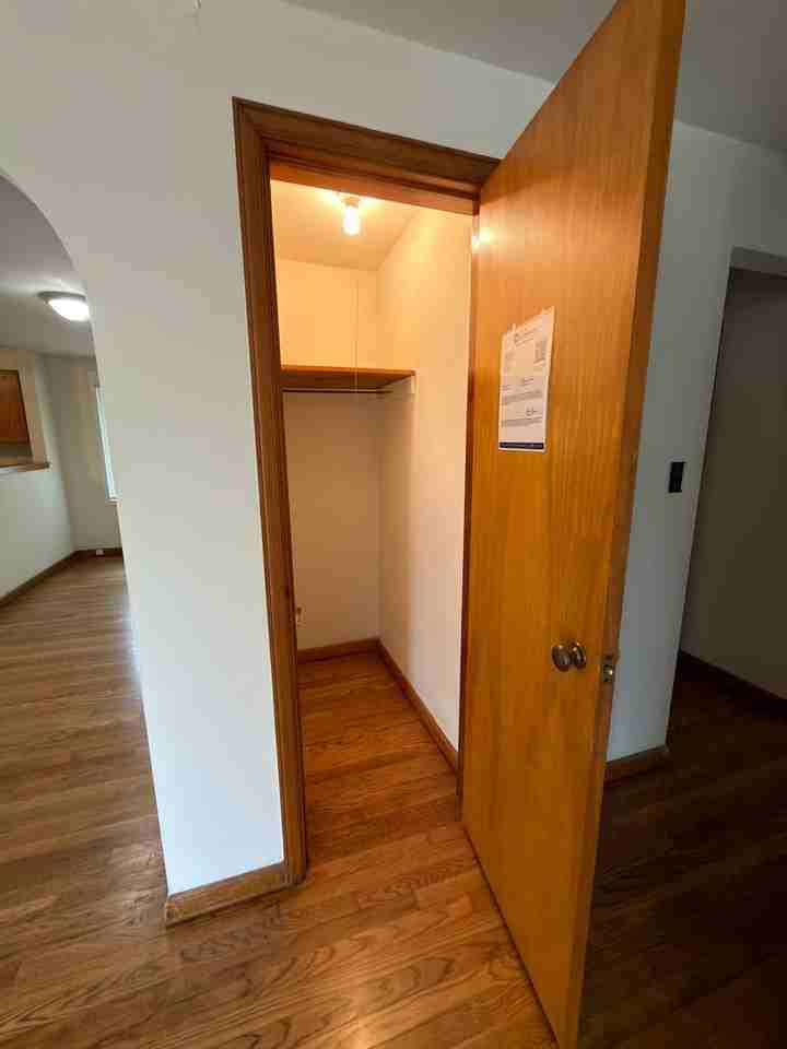 703 N Washington St - Photo 3 of 18