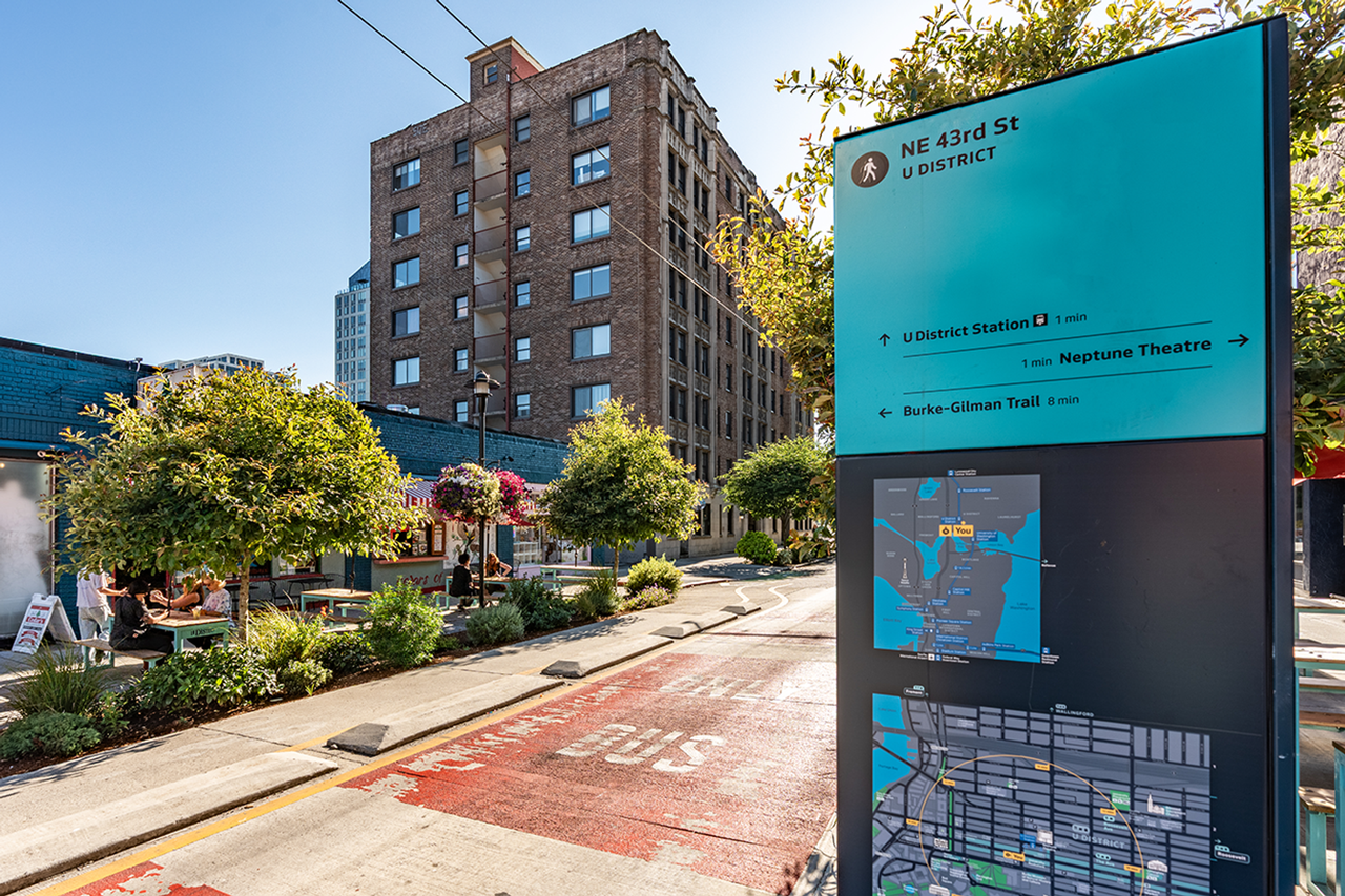 Comfortable Urban Living in a Classic Brick Building Near UW & Light Rail - Photo 7 of 50