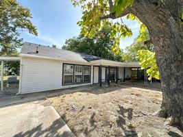 featured image of 1102/1104 Williamson Dr