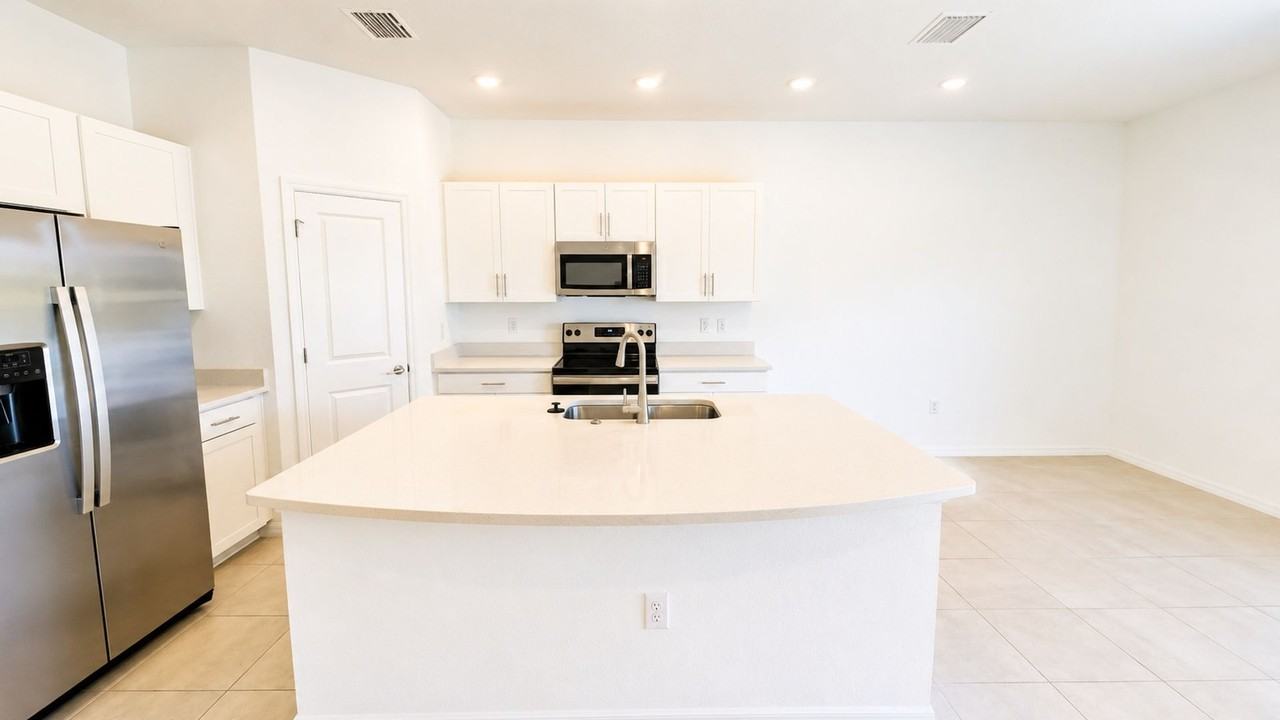 5686 Archipelago St - Photo 3 of 32