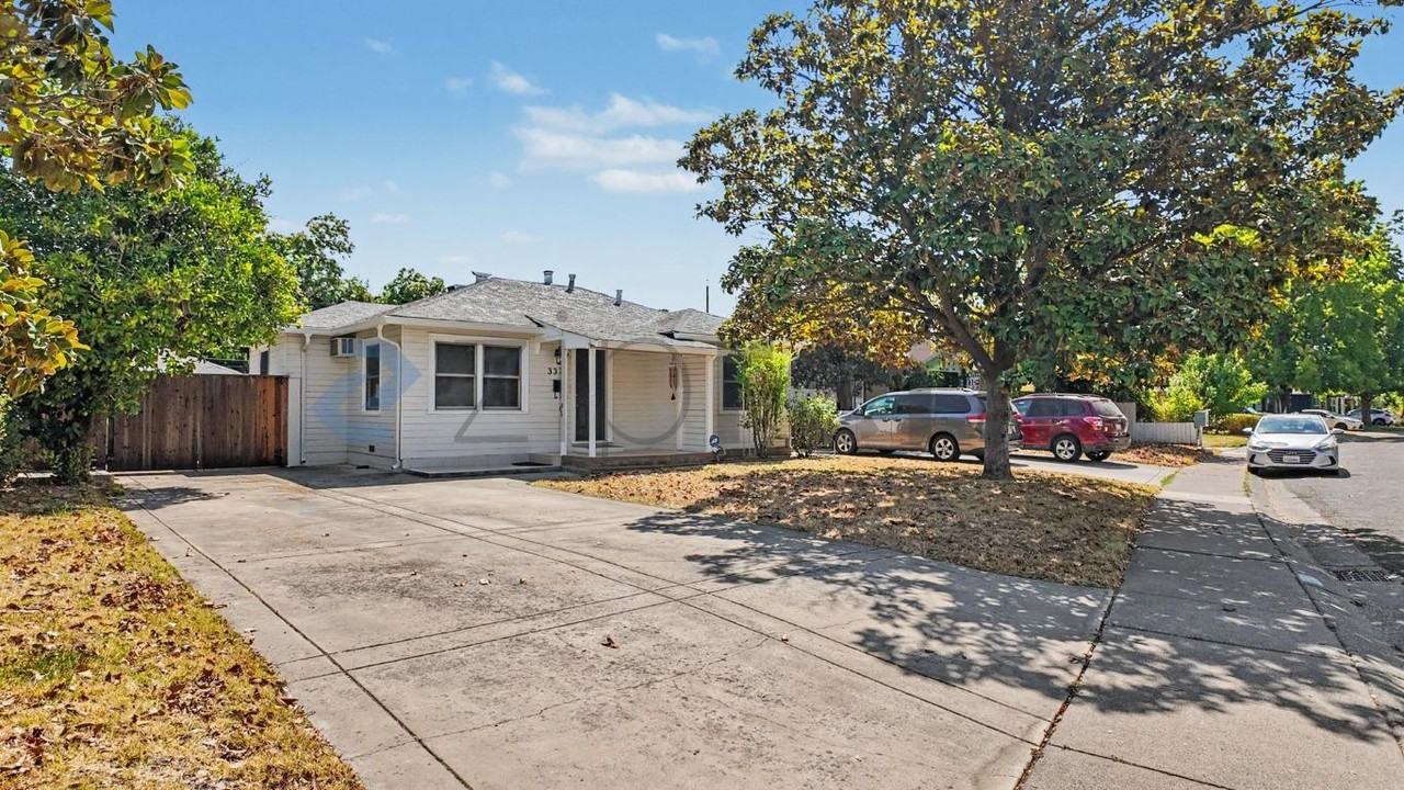 3371 64th St - Photo 4 of 50