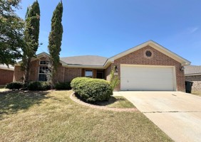 featured image of 2601 Lavender Ln