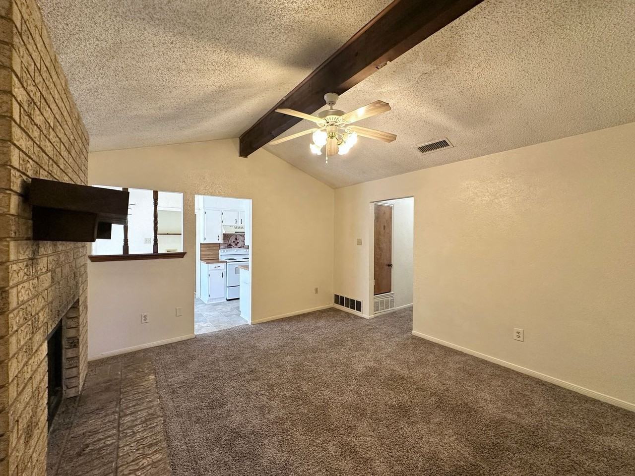 2402 Kirk Cir - Photo 7 of 33