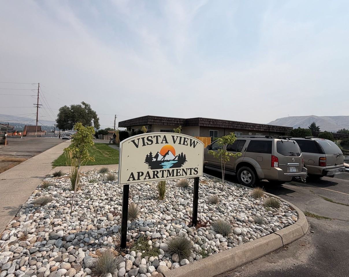 Vista View - Photo 2 of 24