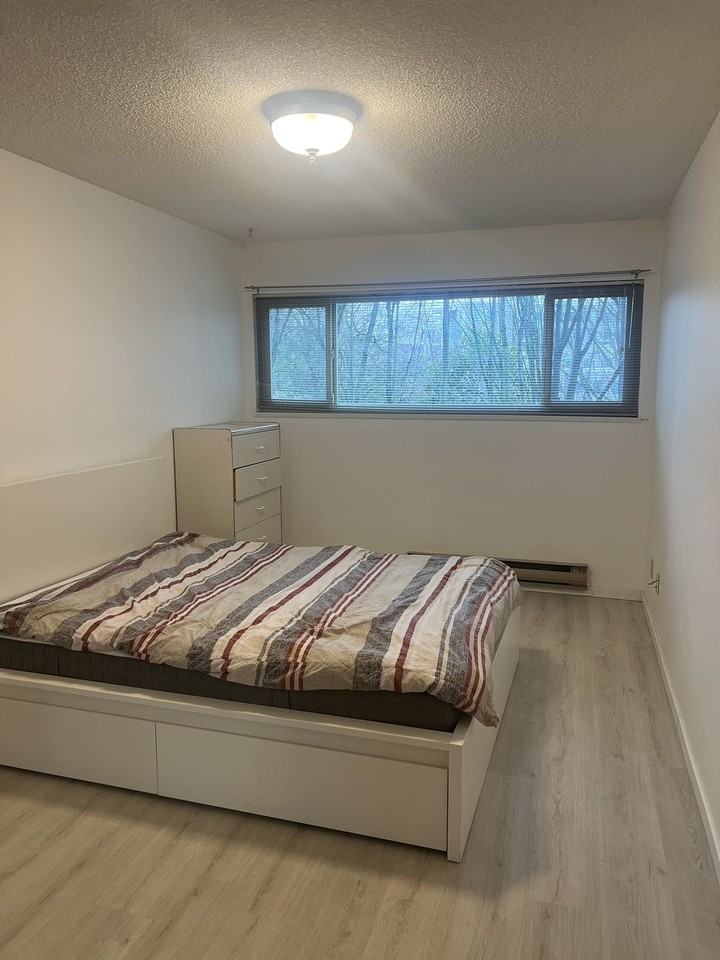 8000 Park Road - Photo 6 of 8