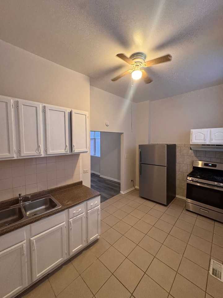 2230 S. Kedzie - Photo 2 of 19