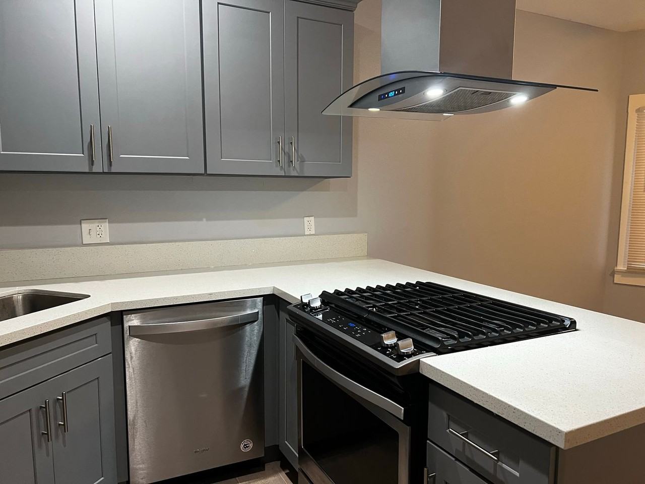 338 Cedar Avenue - Photo 4 of 41