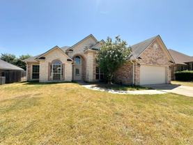 705 Marshall Dr - Photo 1 of 1