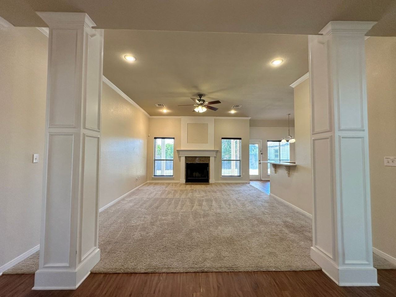 705 Marshall Dr - Photo 4 of 50