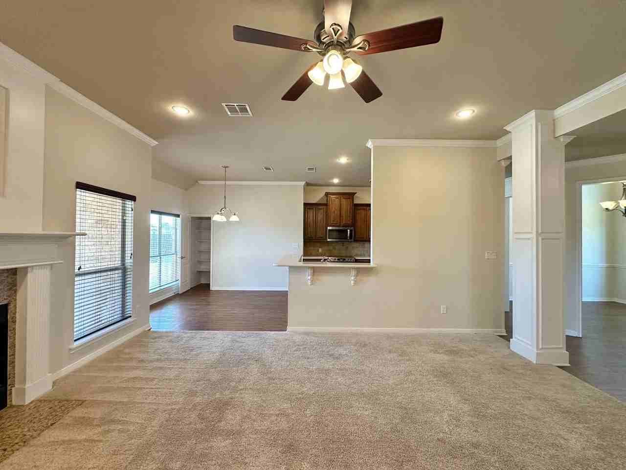 705 Marshall Dr - Photo 6 of 50