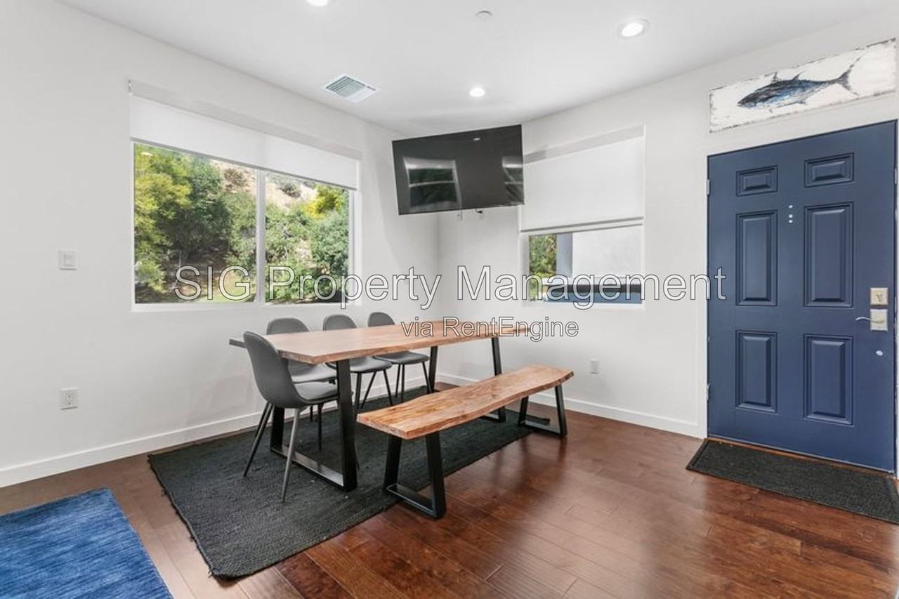 2748 Hollister Ter - Photo 6 of 39