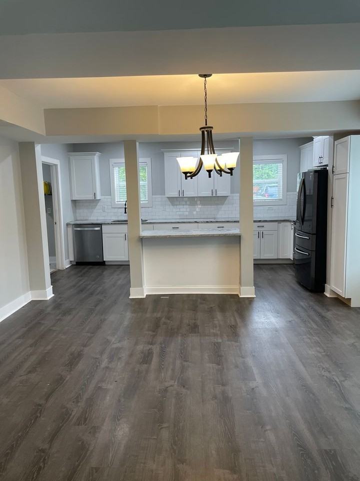 5735 Peabody Ave - Photo 3 of 10