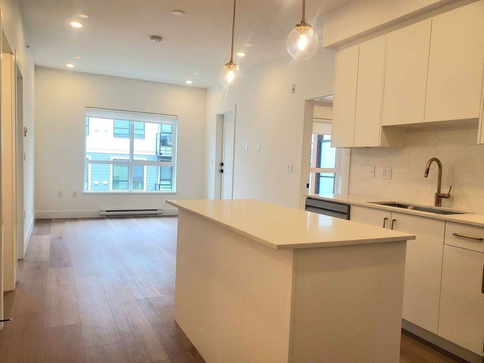 20282 72B Avenue #411 - Photo 5 of 19