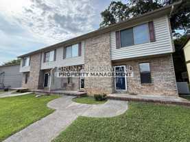 10409 Victoria Dr #D - Photo 1 of 1