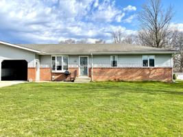 featured image of 5301 E W Ave