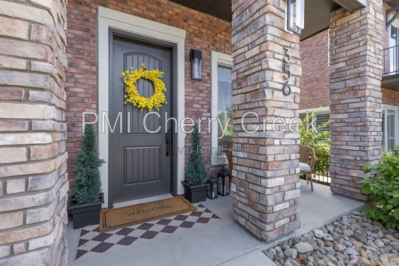 356 E Orchard Rd - Photo 4 of 36