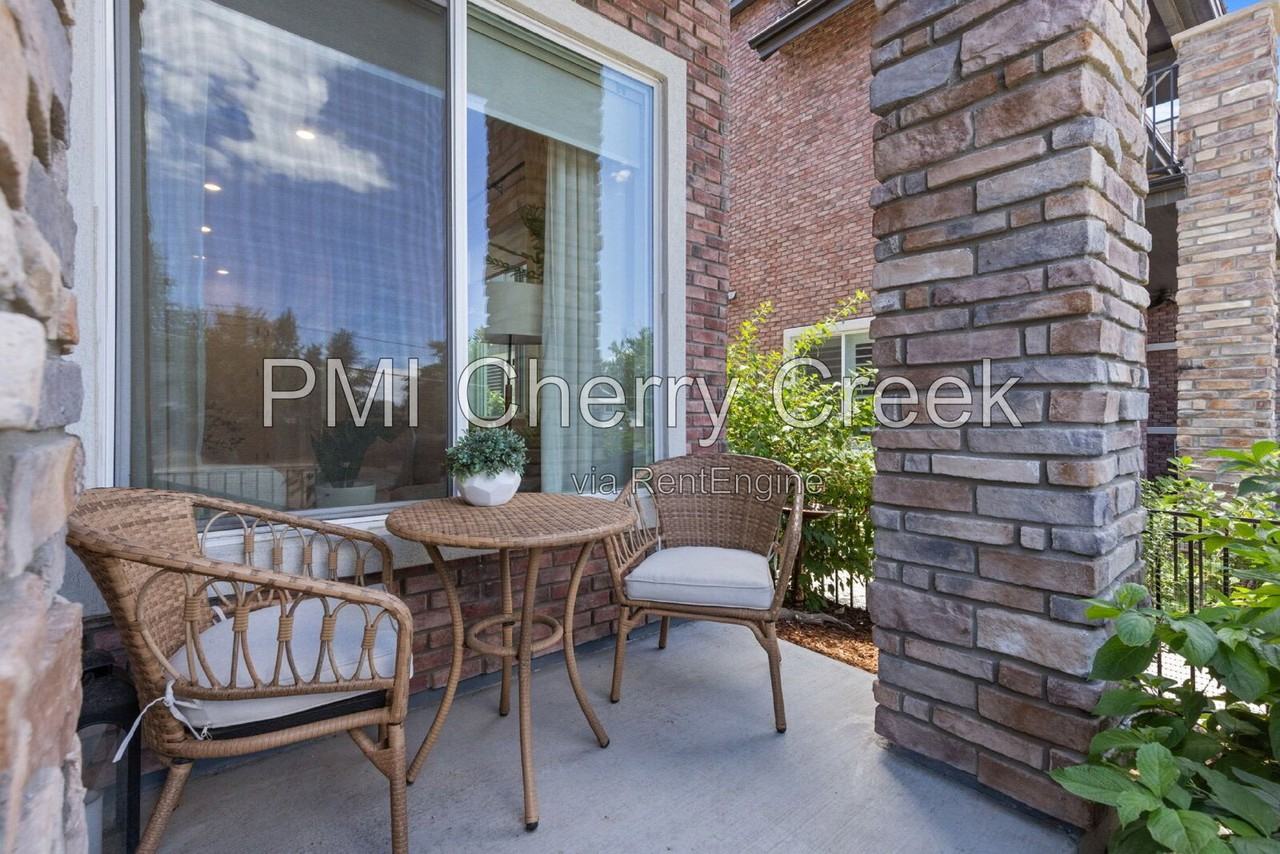 356 E Orchard Rd - Photo 5 of 36