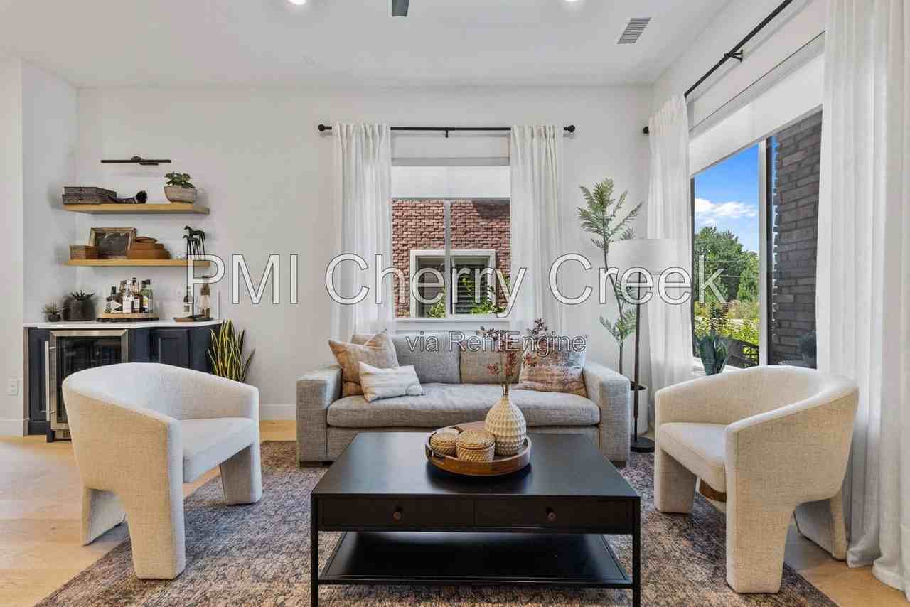 356 E Orchard Rd - Photo 6 of 36