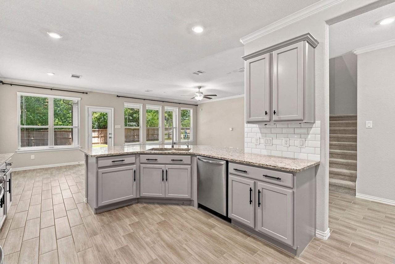 309 Lochvale Peak Ct - Photo 7 of 28