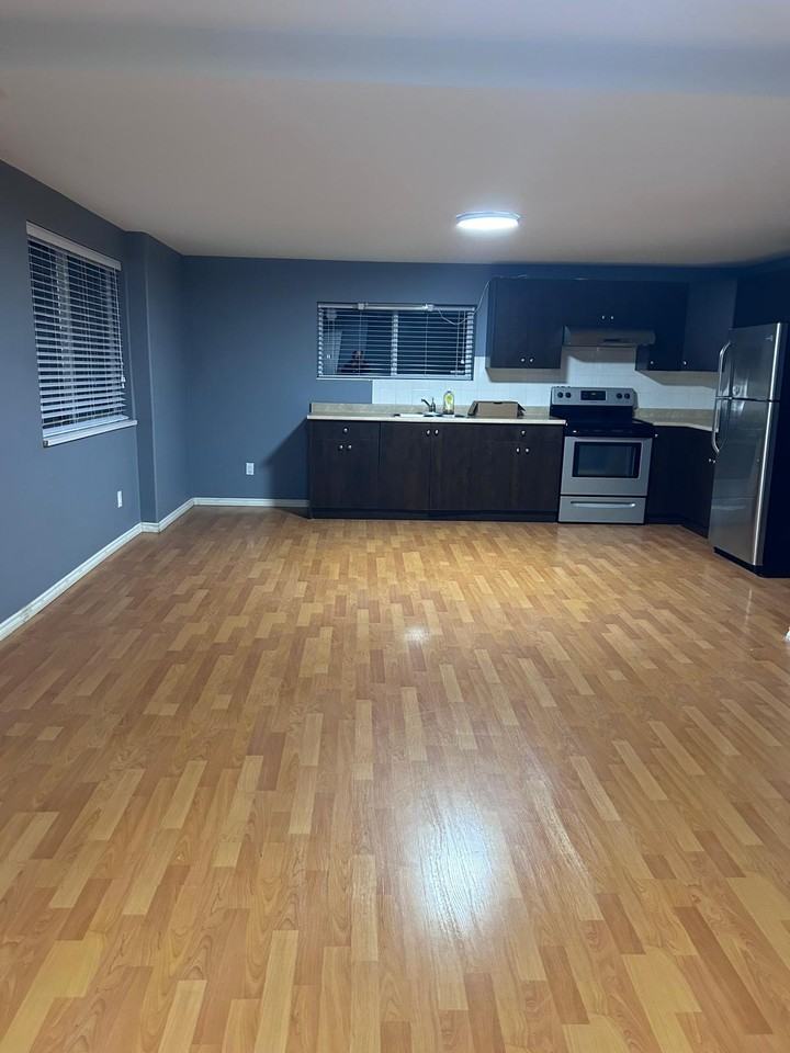 5825 128 Street - Photo 2 of 7