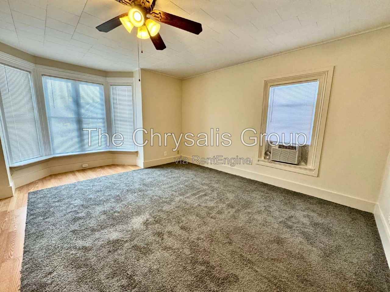 231 Clark St - Photo 5 of 10