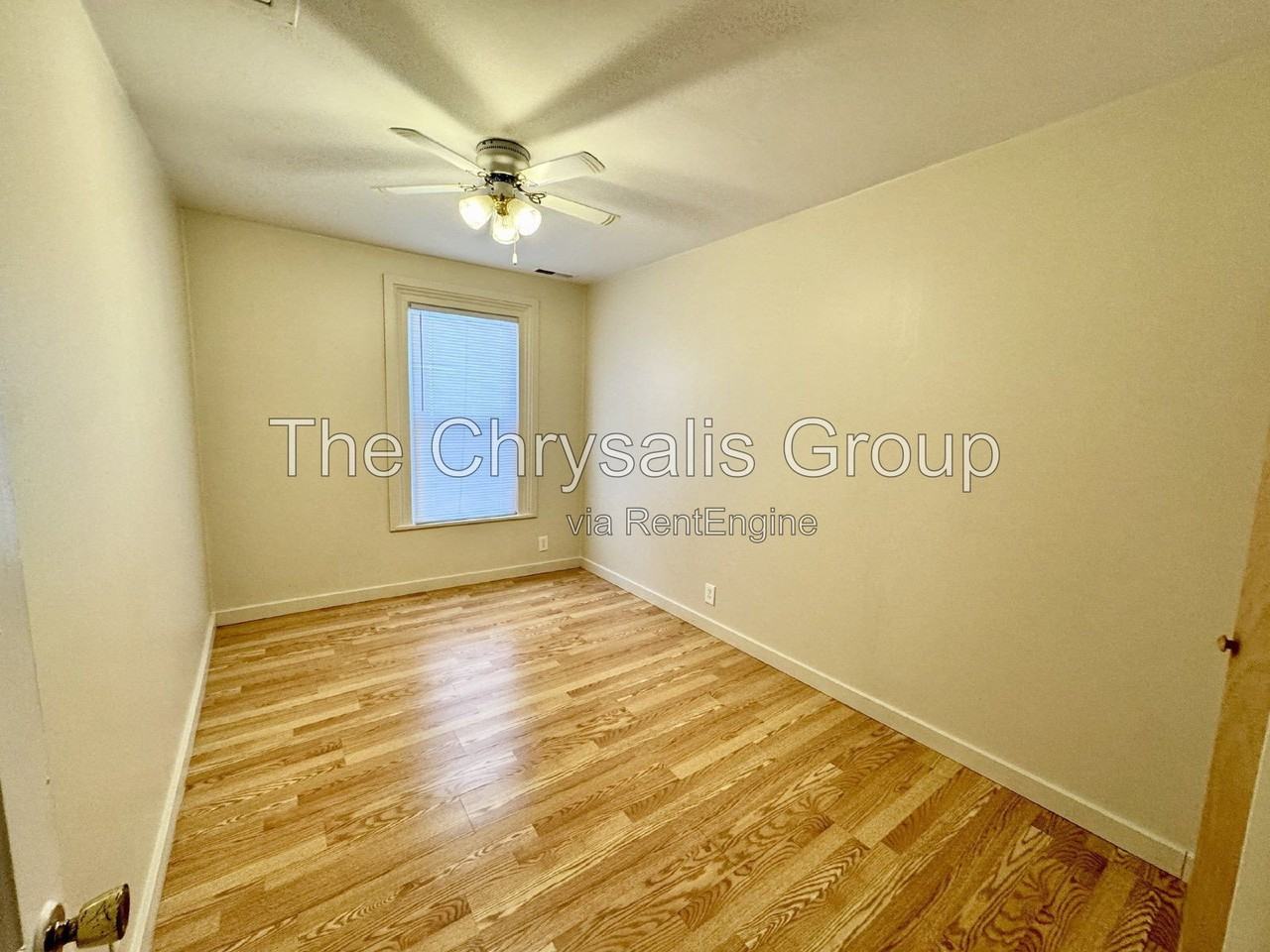 231 Clark St - Photo 7 of 10
