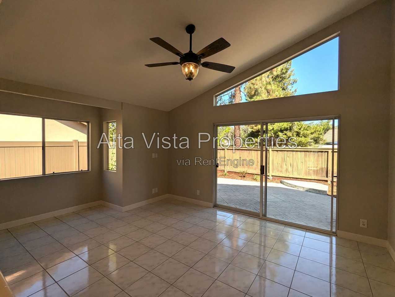 1204 Rocky Point Way - Photo 7 of 23