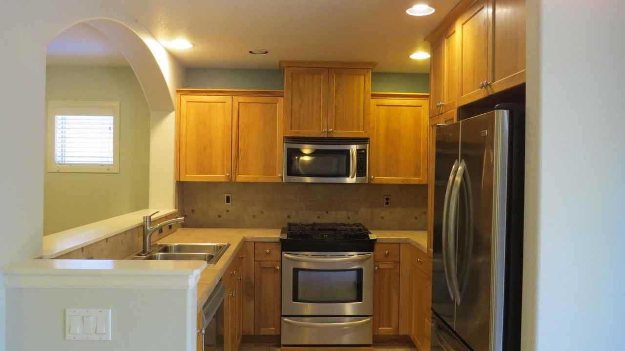20286 Schaeffer Dr - Photo 4 of 11