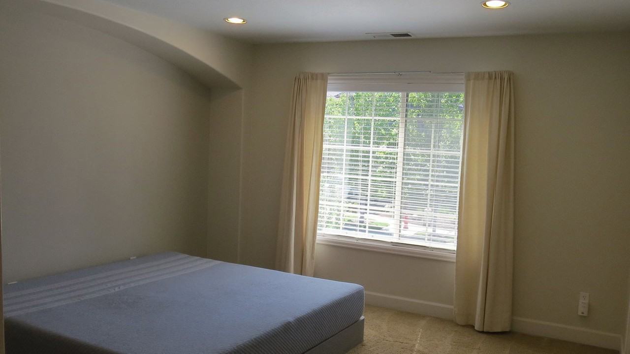 20286 Schaeffer Dr - Photo 7 of 11