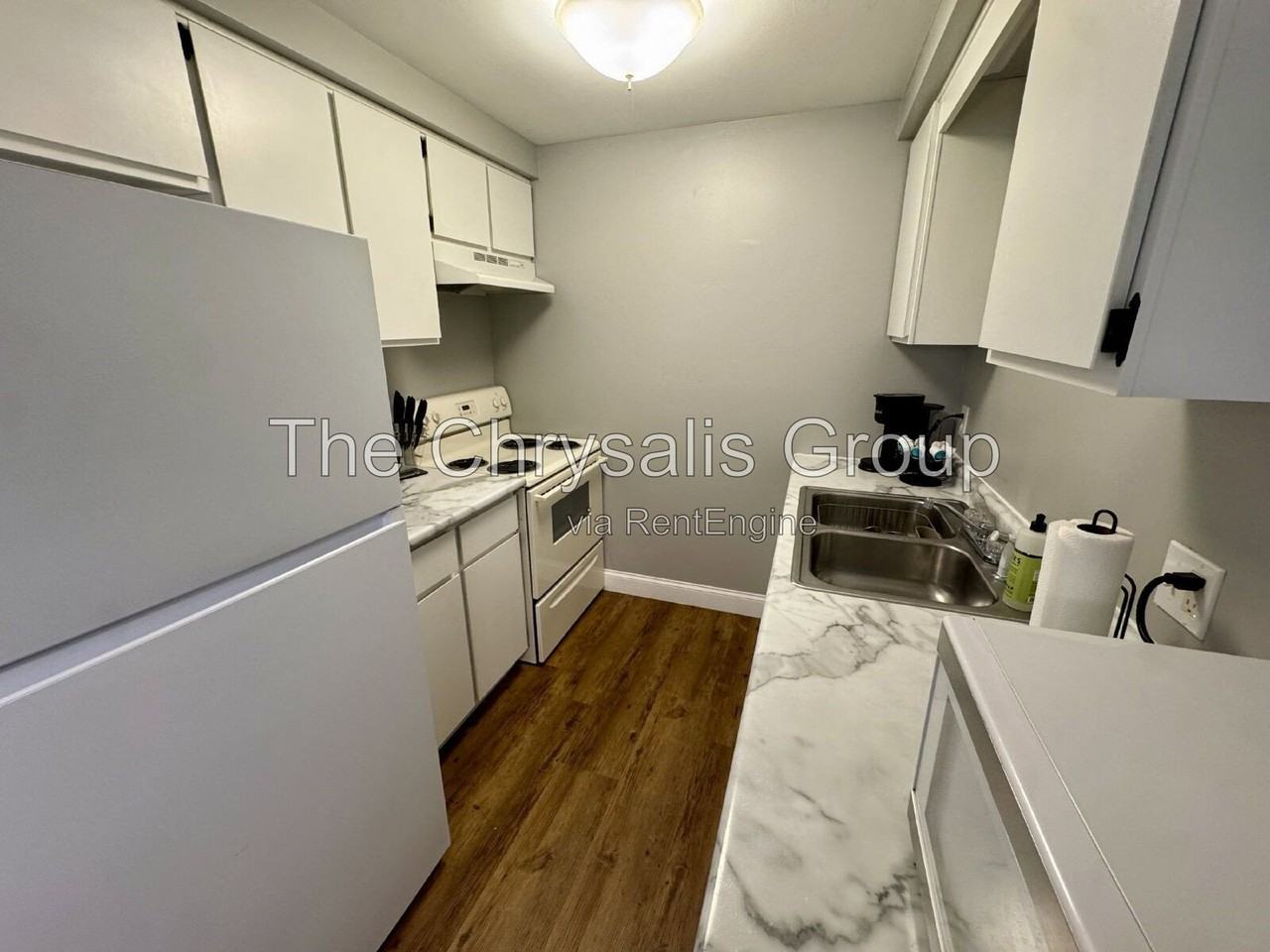 1444 State St #7 - Photo 5 of 8