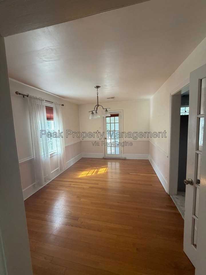 8614 Arran Rd - Photo 7 of 26