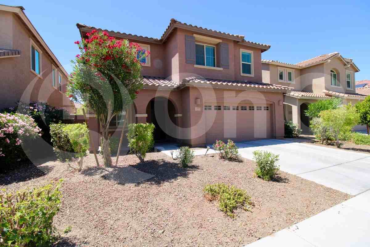 5353 W Desert Hollow Dr - Photo 2 of 32